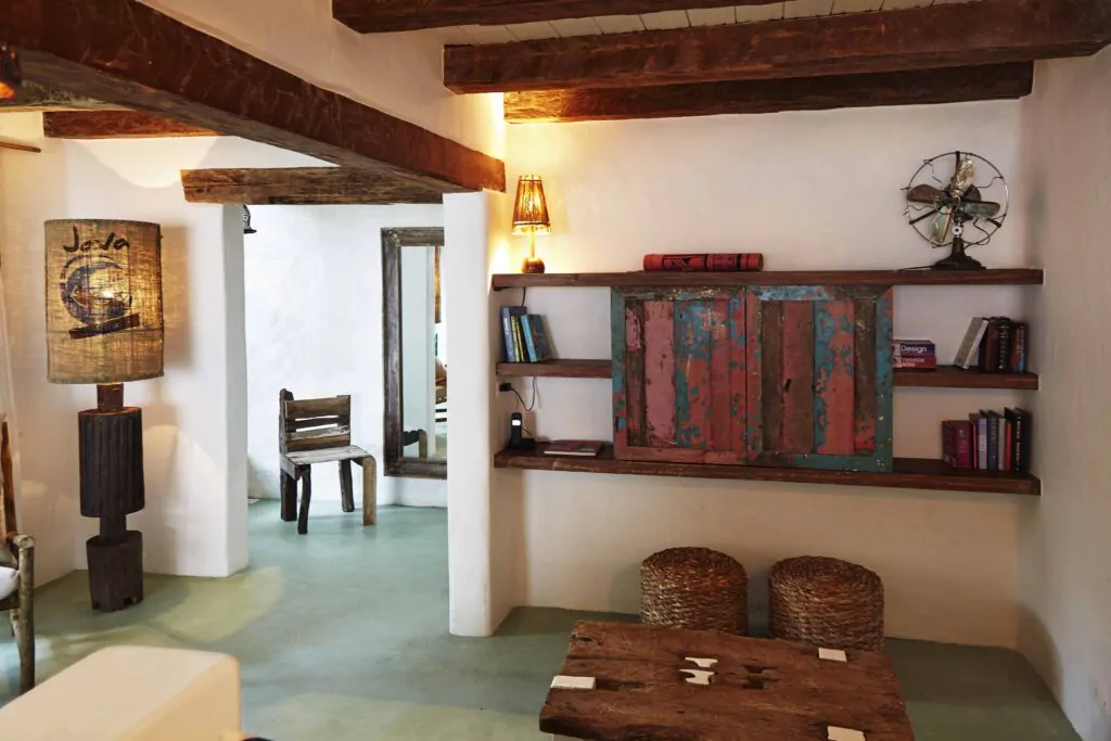 28097727056_06ddb20709_o-1024x683