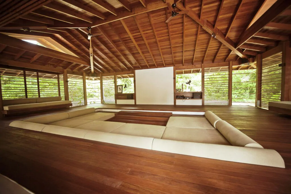 CL-Conference-hall-Samuel-Melim-c-1024x682