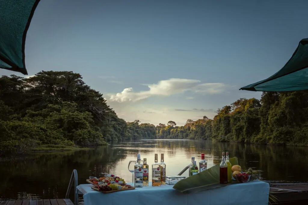 CL-Drinks-by-the-deck-Samuel-Melim-c-1024x683