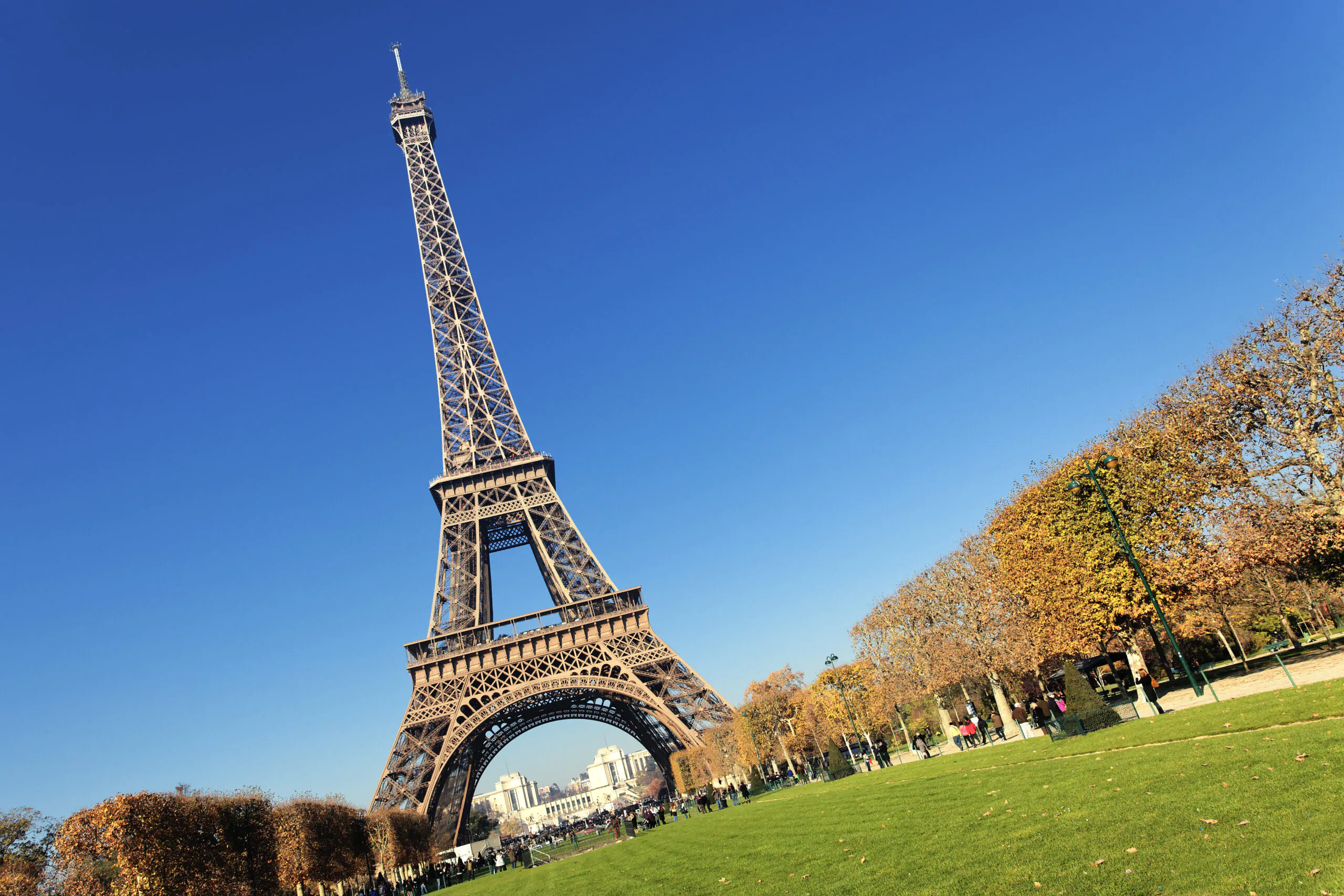Eiffel tower in Paris with gorgeous colors