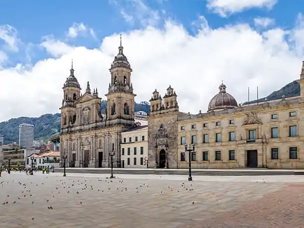 1_08_26_Colombia_Plural TGK - Copia (2)