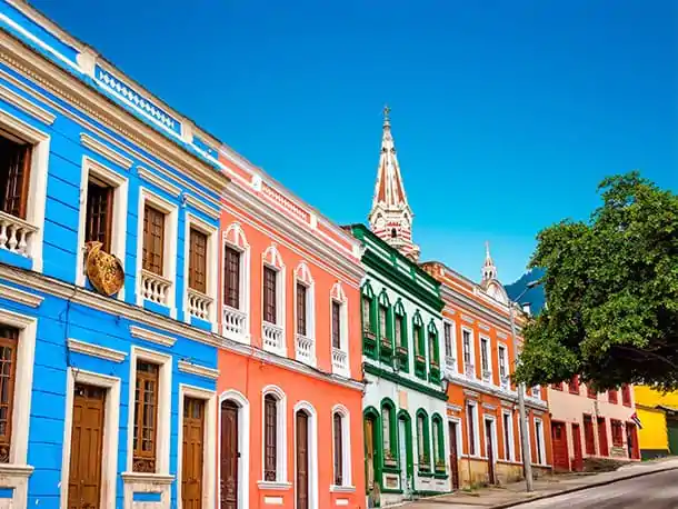 3_08_26_Colombia_Plural TGK