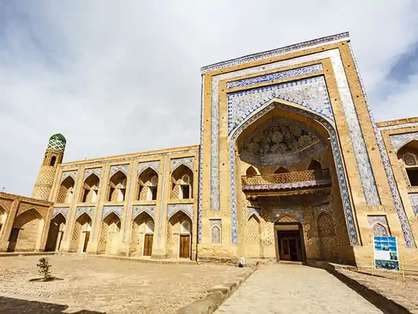 8__04_26_Uzbequistao_Plural TGK