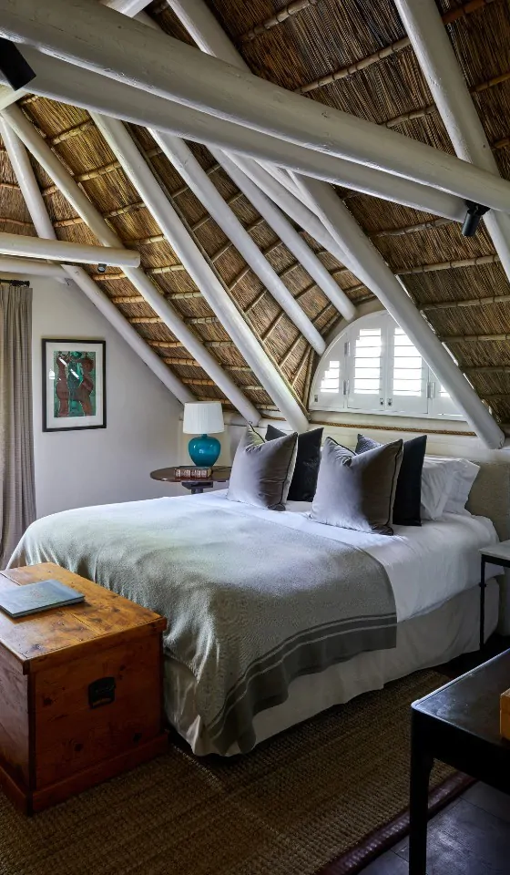 La-Cle-Website-Gallery-Lodge-Portrait-3