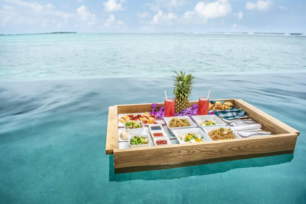 Niyama-Floating-Breakfast-1024x683