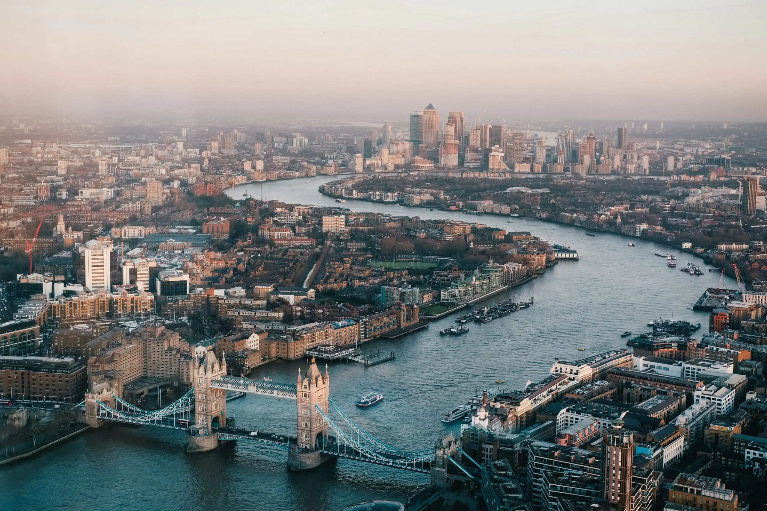 benjamin-davies-Oja2ty_9ZLM-unsplash-scaled