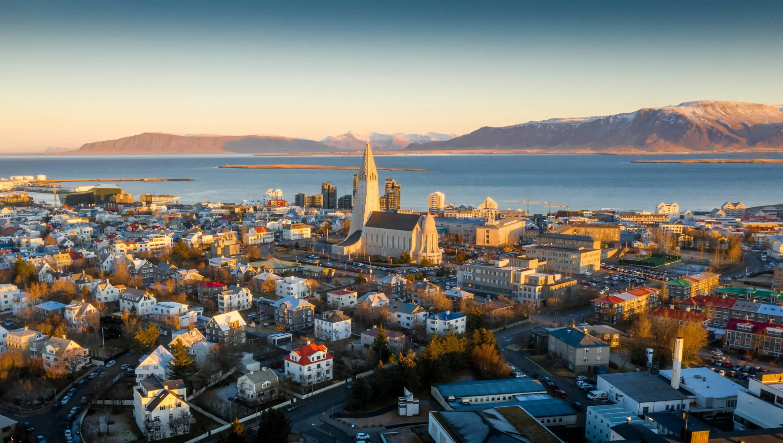 einar-h-reynis-geYUKmAKZp0-unsplash-scaled
