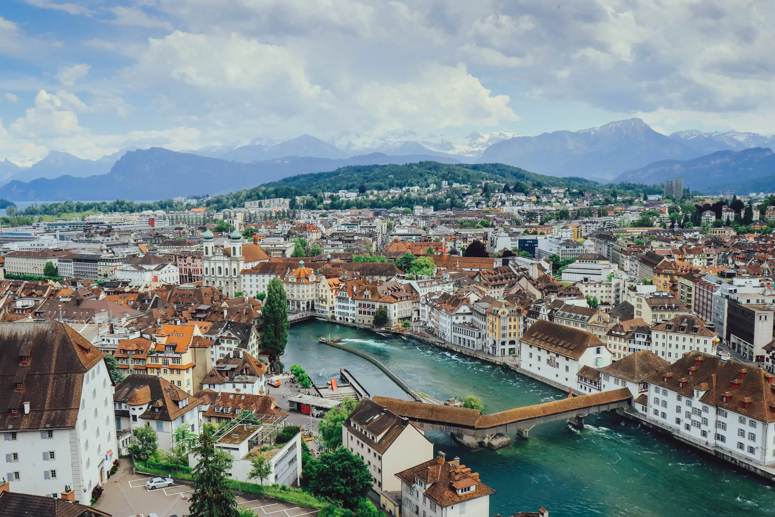 zuzana-kacerova-G2NWgddWLoE-unsplash-scaled